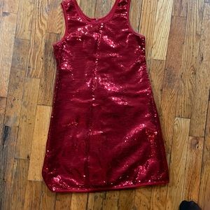 Read sequence sparkly dress or shirt